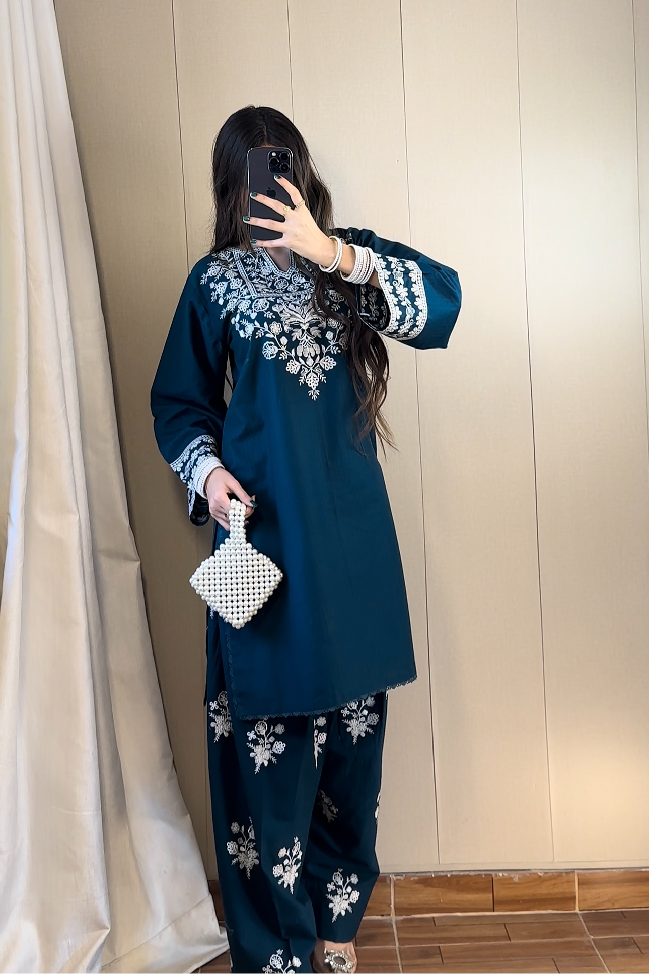 Zinc Noor - Grace Stitch 