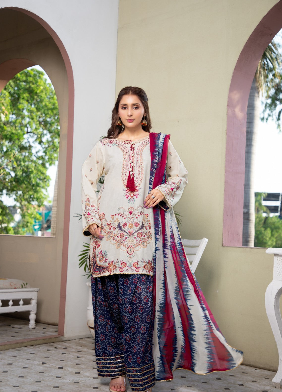 Roya Farshi 2PC
