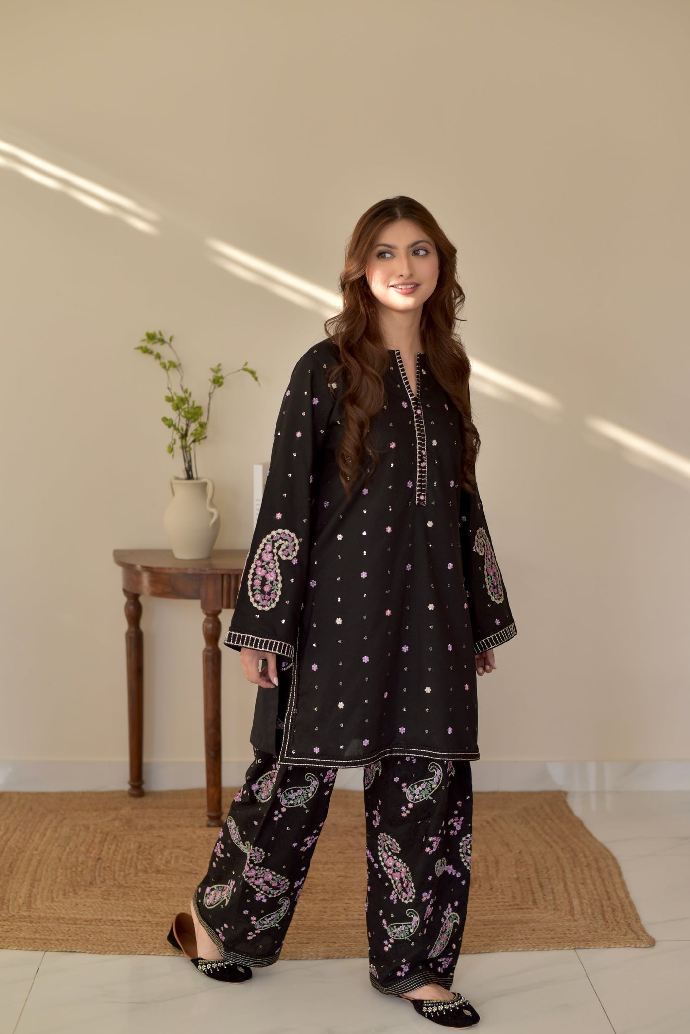 BLACK EMBROIDERED 2PC