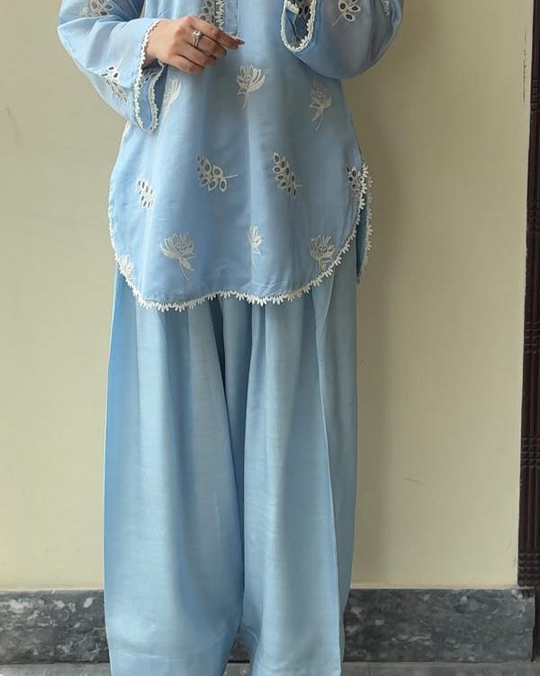 Azuria Bloom 2PC