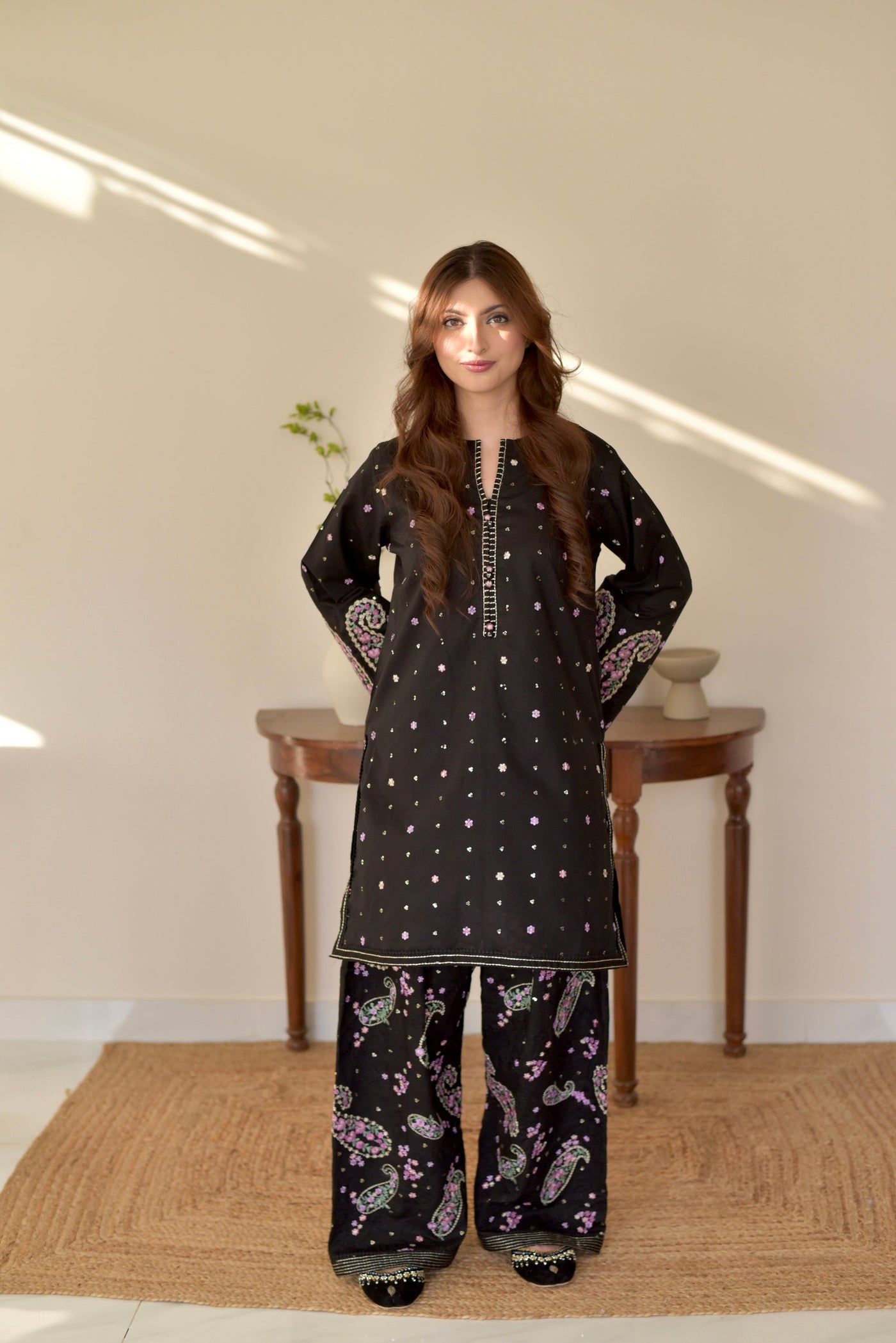 BLACK EMBROIDERED 2PC