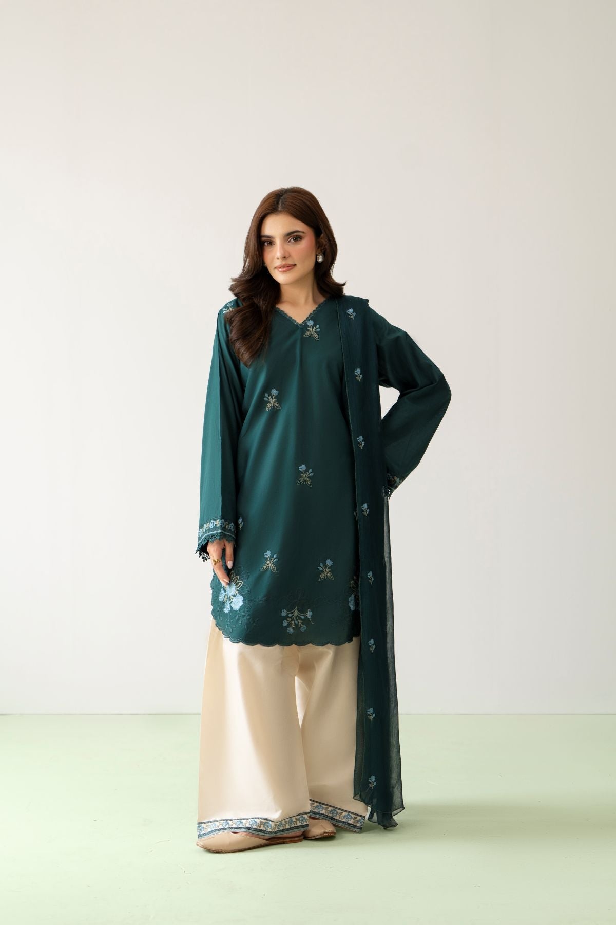 Elara Bloom 2PC