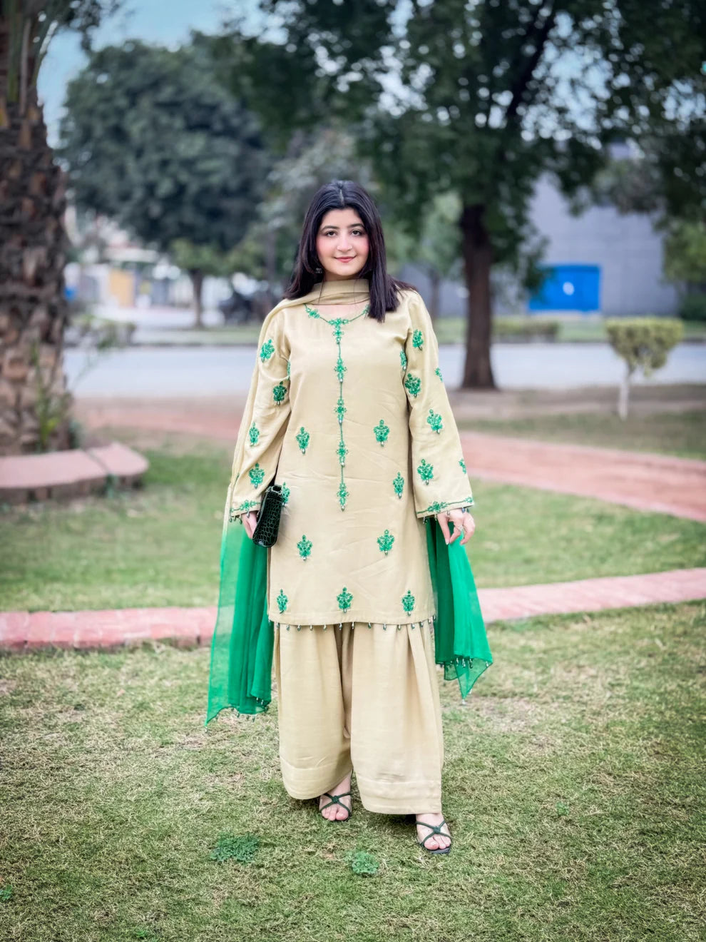 Zeenat 3 pcs