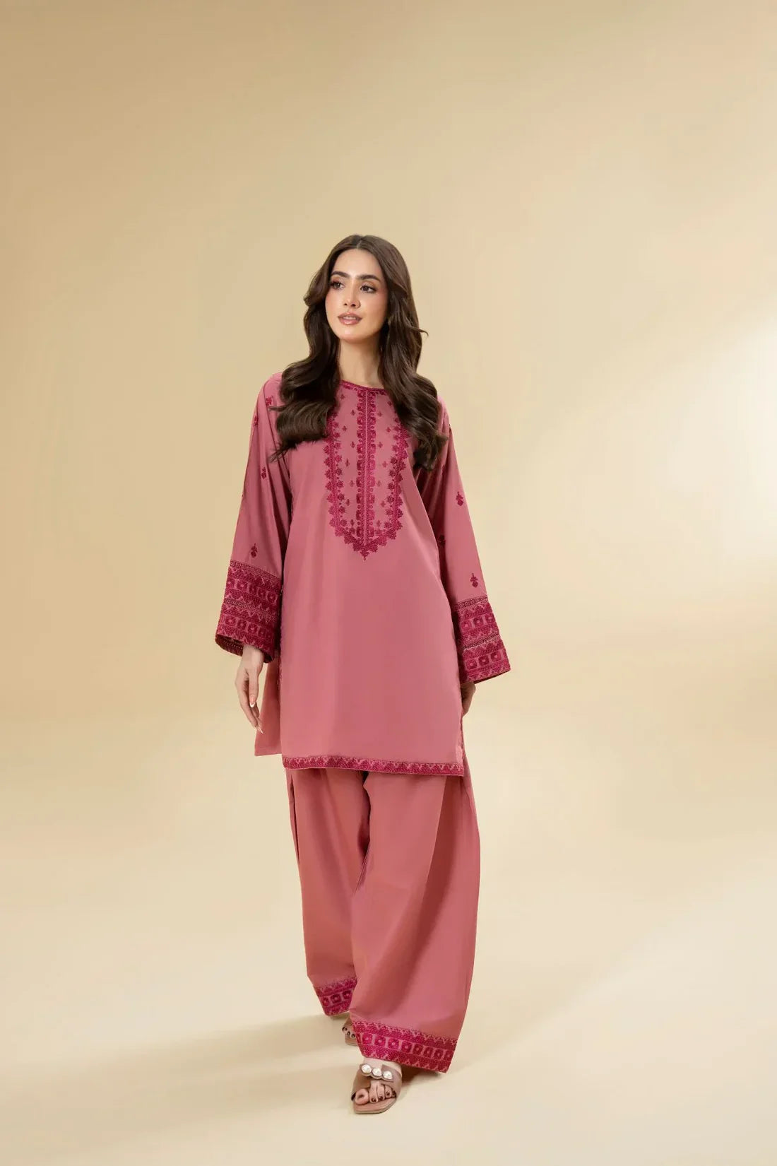Naaz mahroon 2pc