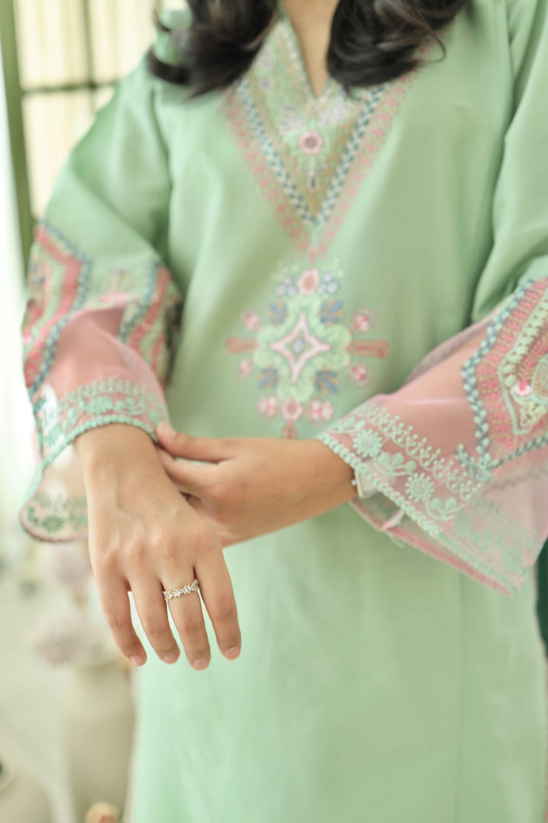 Nooré - Grace Stitch 