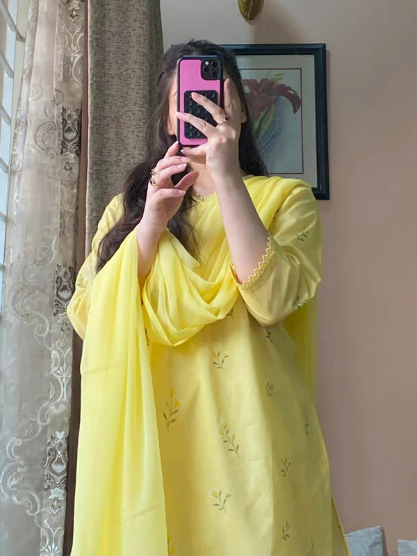 Golden Petal 3PC