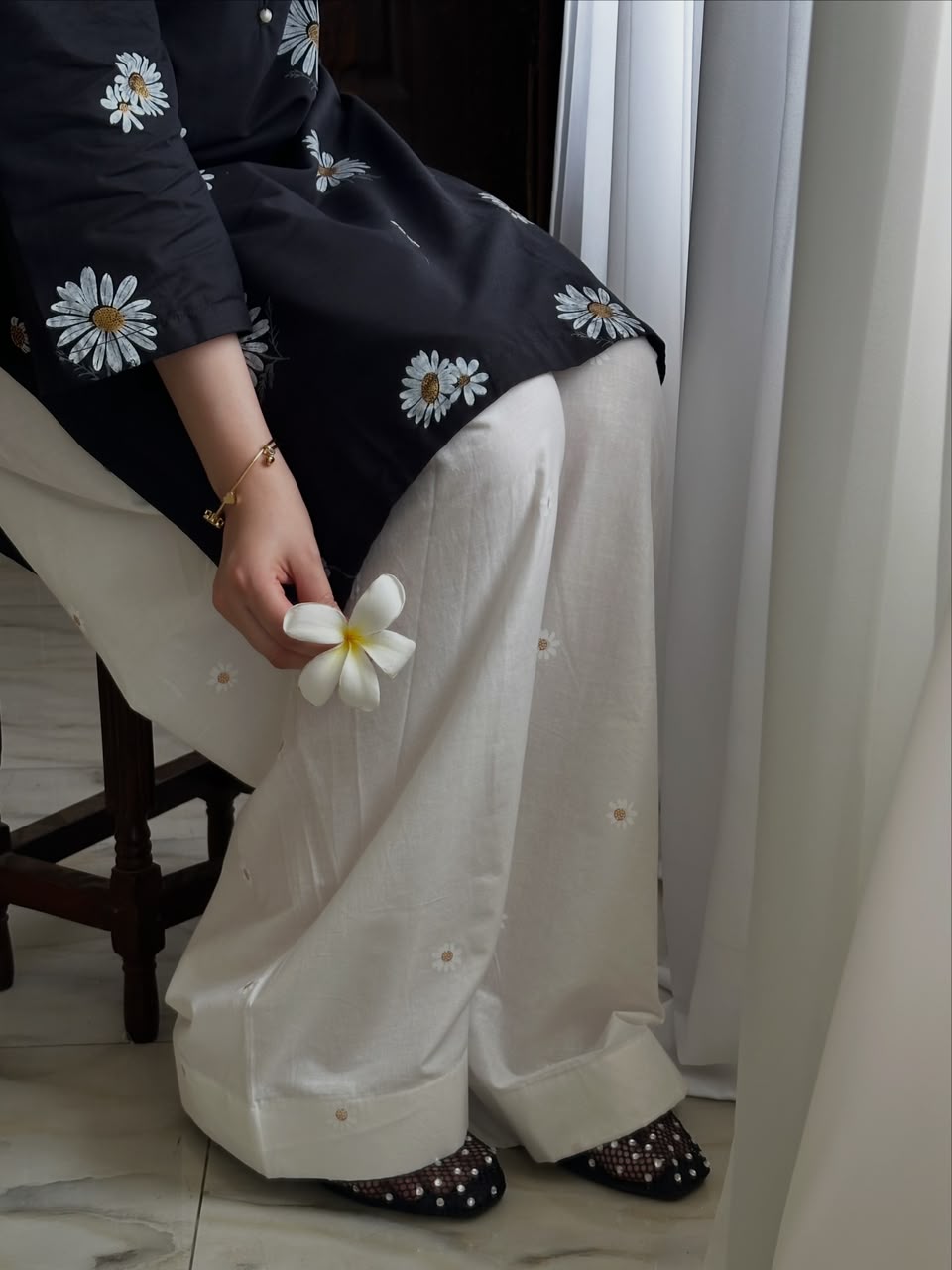 Midnight Sunflower 2PC
