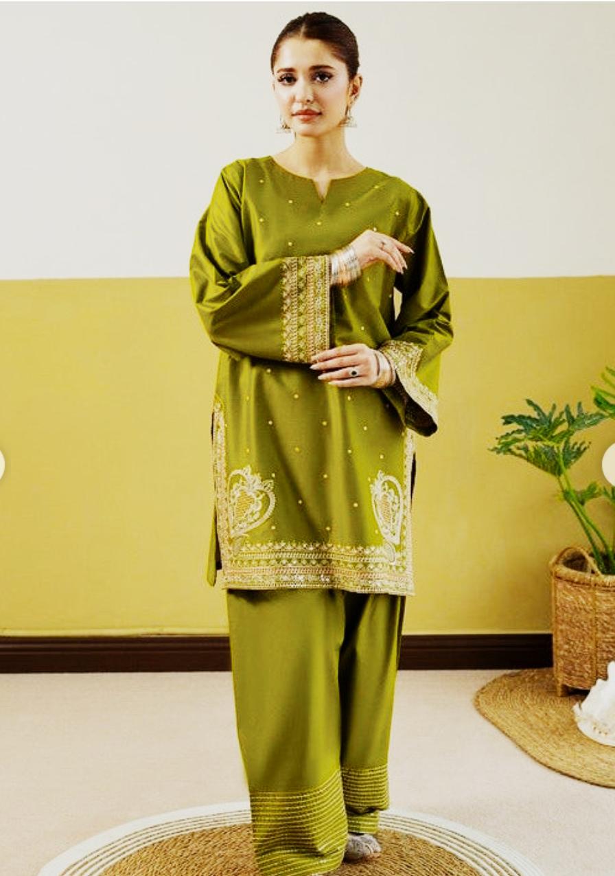 Amber Aura 2PC