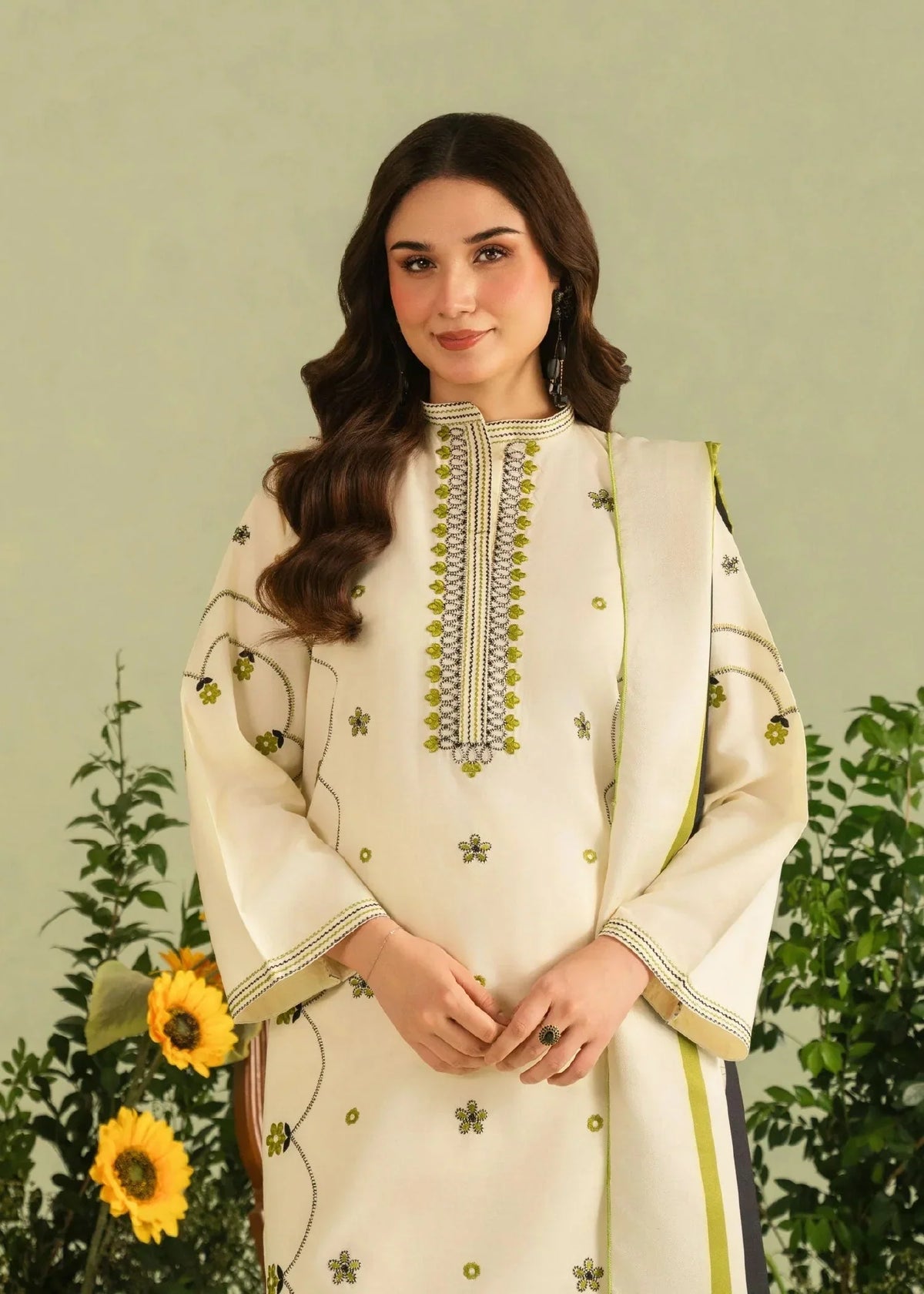 Elmira Embroidered 3pc