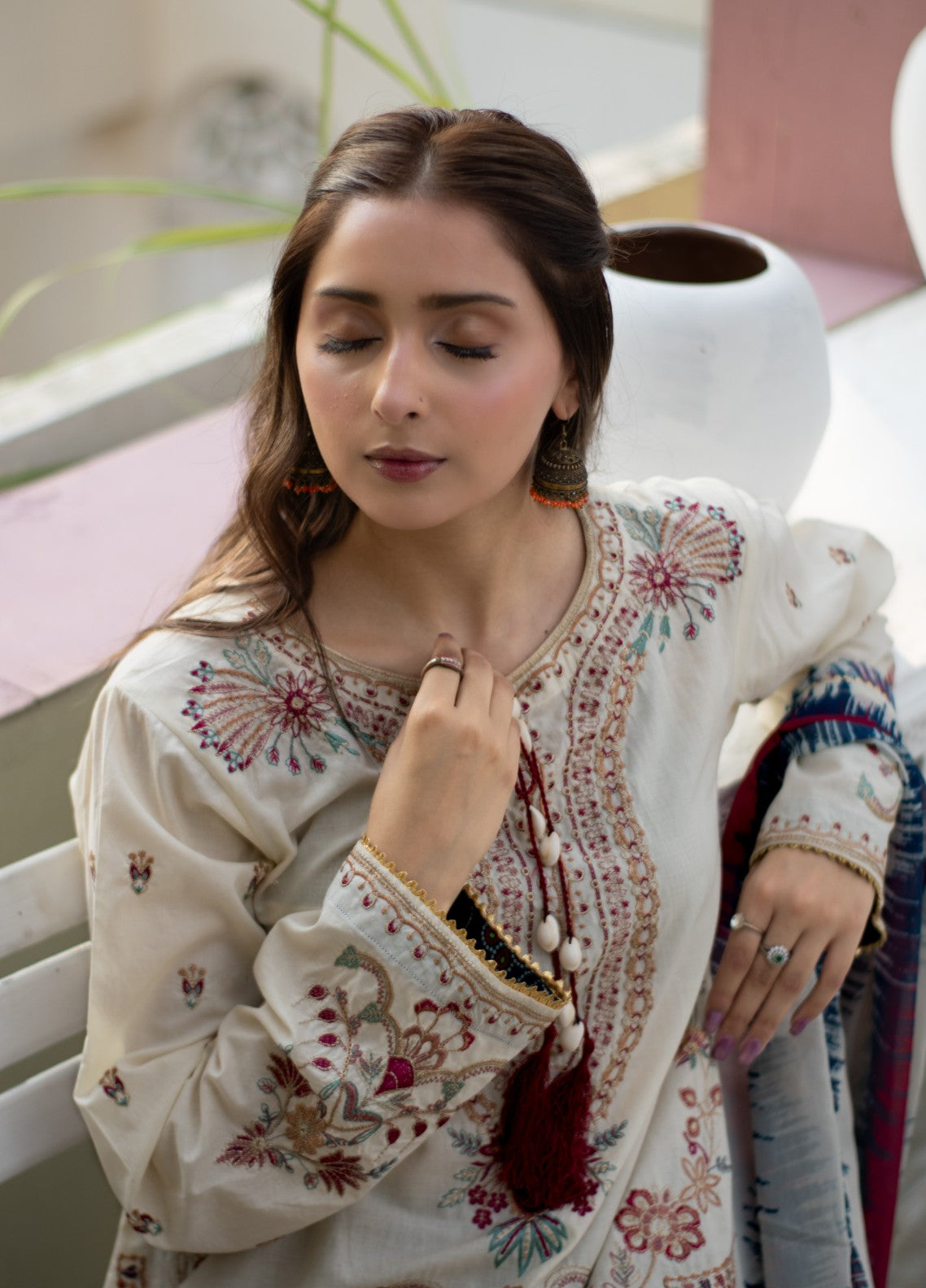 Roya Farshi 2PC
