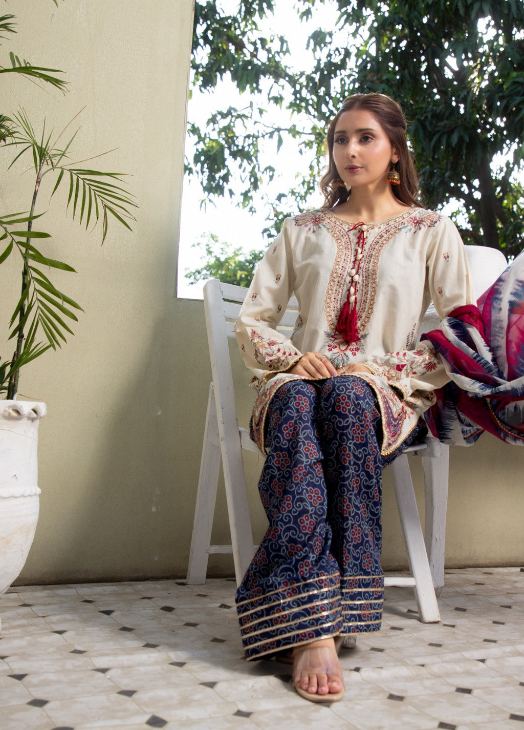 Roya Farshi 2PC