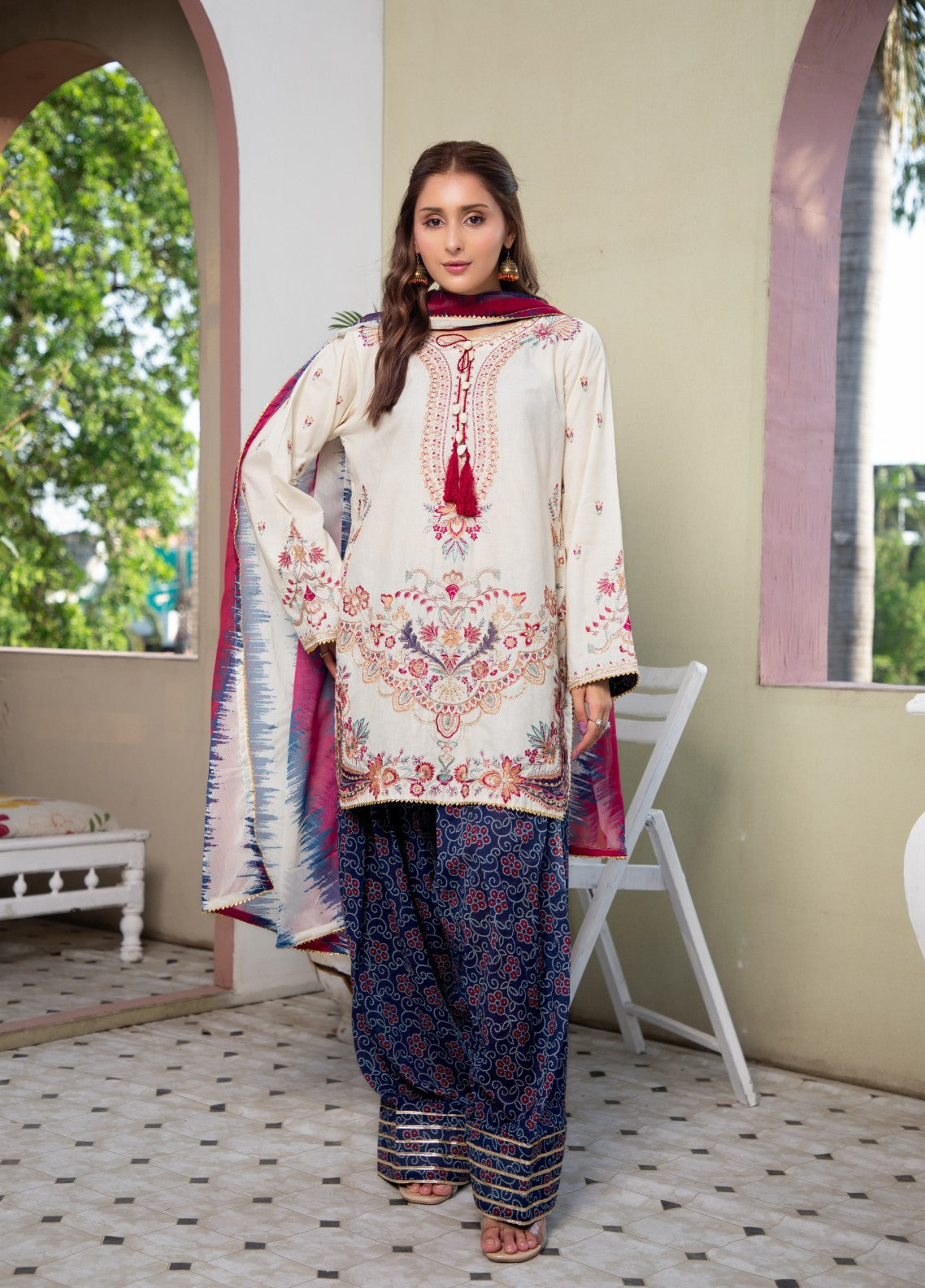 Roya Farshi 2PC